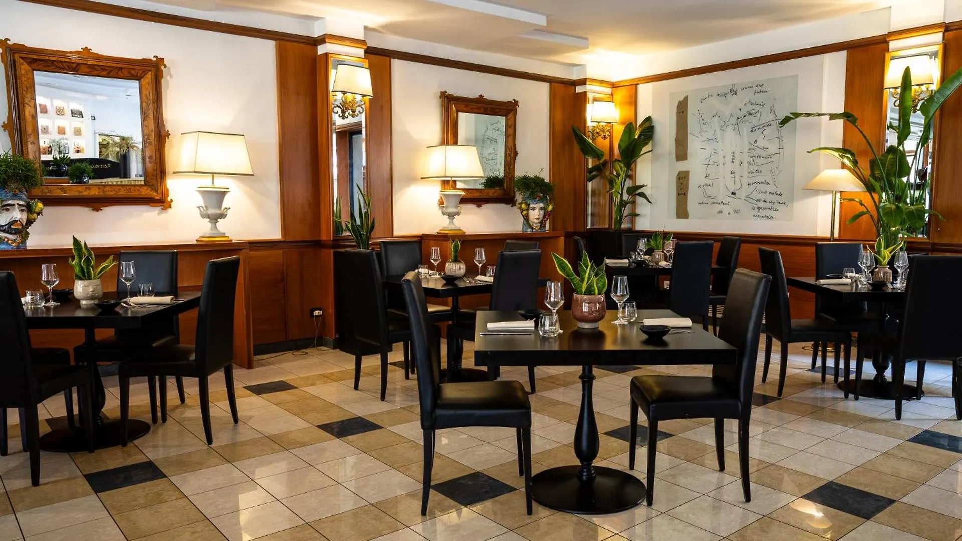 Grand Hotel Tiberio Roma 4*,  İtalya